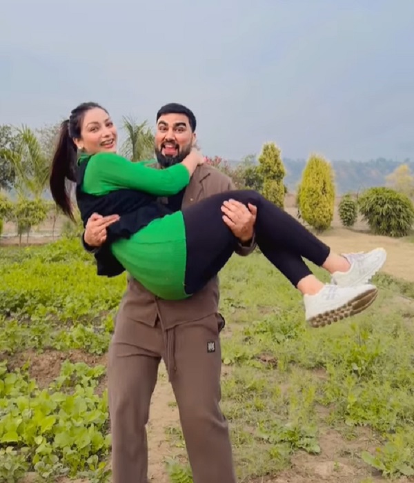 ਤੀਜੇ ਵਿਆਹ ਦੀਆਂ ਤਿਆਰੀਆਂ ਸ਼ੁਰੂ ! ਬੱਚਿਆਂ ਦੀ ਨੈਨੀ ਨੂੰ ਗੋਦੀ ਚੁੱਕ ਕੇ ਨੱਚਿਆ YouTuber ਅਰਮਾਨ ਮਲਿਕ