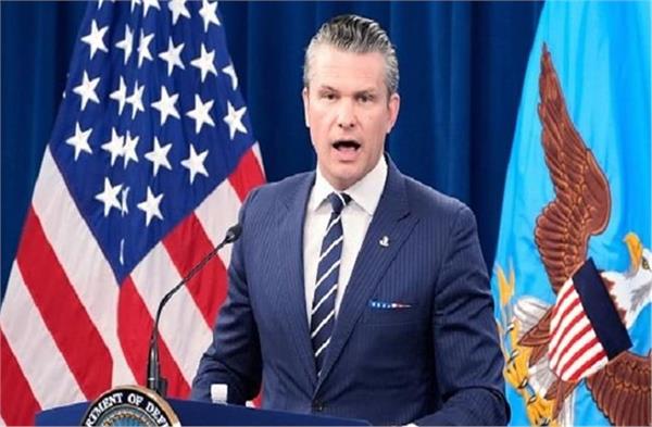 defense secretary  s media rules challenged in newyork