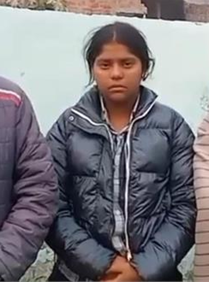 ਤਰਨਤਾਰਨ : ਸੈਲੂਨ ਤੋਂ ਆ ਰਹੀ ਕੁੜੀ ਦੇ ਸਿਰ ''ਚ ਮਾਰੀ ਗੋਲੀ, ਦਮ ਤੋੜ ਗਈ ਨਵਰੂਪ