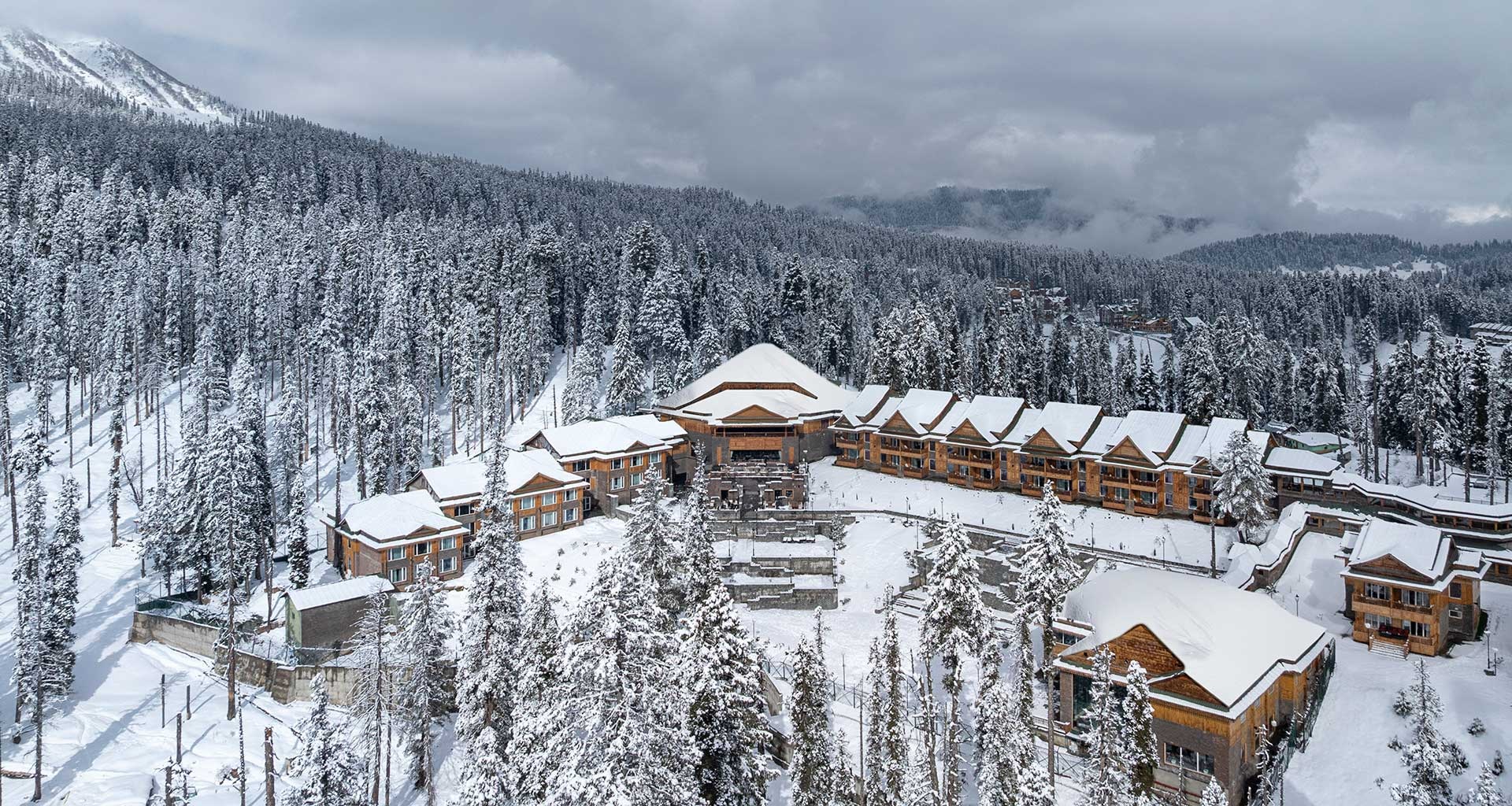 ਥੋੜ੍ਹੀ ਰਾਹਤ ਤੋਂ ਬਾਅਦ ਠੰਡ ਨੇ ਮੁੜ ਛੇੜੀ ਕੰਬਣੀ ! -2 ਡਿਗਰੀ ਤੱਕ ਪੁੱਜਾ ਕਸ਼ਮੀਰ ਦਾ ਤਾਪਮਾਨ