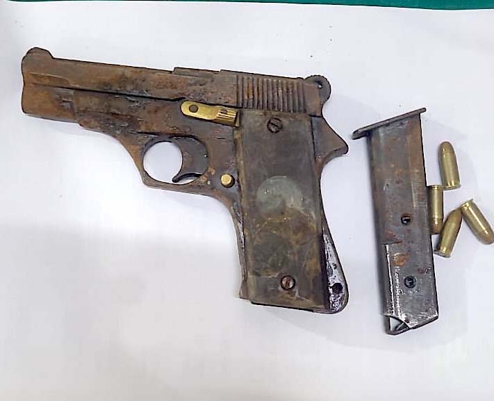 ਈਸਟਵੁੱਡ ਵਿਲੇਜ ਗੋਲ਼ੀ ਕਾਂਡ ’ਚ ਸ਼ਾਮਲ ਨੌਜਵਾਨ ਗ੍ਰਿਫ਼ਤਾਰ, ਨਾਜਾਇਜ਼ ਪਿਸਤੌਲ ਤੇ 4 ਜ਼ਿੰਦਾ ਰੌਂਦ ਬਰਾਮਦ