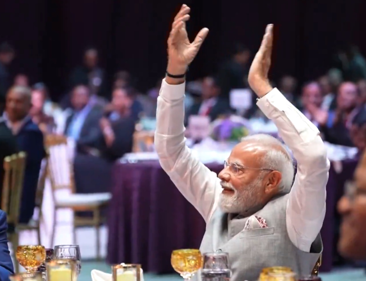 ਇਥੋਪੀਆ ''ਚ PM ਮੋਦੀ ਦੇ ਸੁਆਗਤ ''ਚ ਗਾਇਆ ਗਿਆ ''ਵੰਦੇ ਮਾਤਰਮ'', ਦੱਸਿਆ ''ਦਿਲ ਛੂਹ ਲੈਣ ਵਾਲਾ''