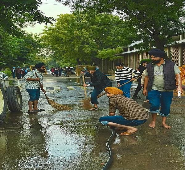 pu students win hearts with cleanliness after protest ends