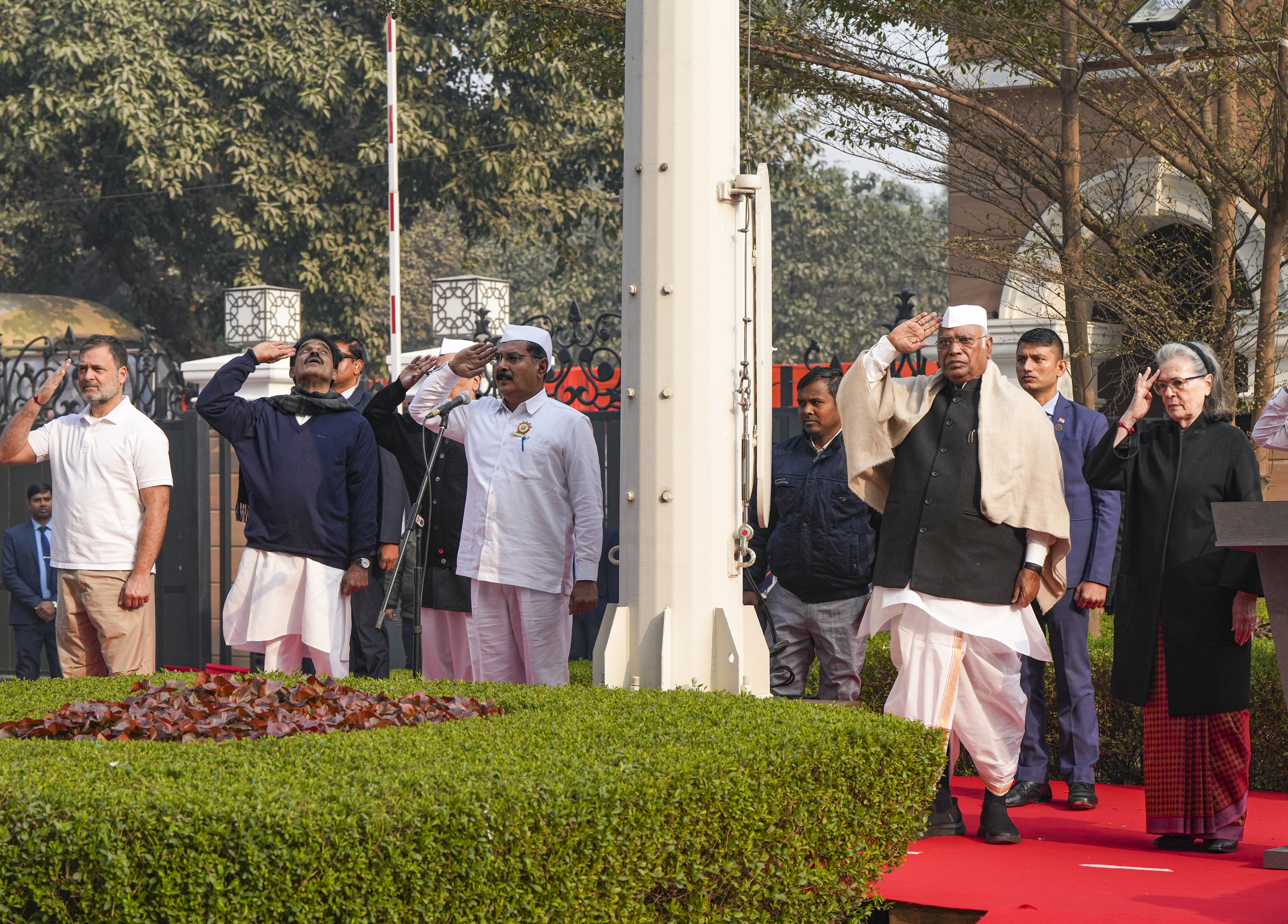 ਕਾਂਗਰਸ ਦਾ 141ਵਾਂ ਸਥਾਪਨਾ ਦਿਵਸ: ਖੜਗੇ ਤੇ ਰਾਹੁਲ ਗਾਂਧੀ ਨੇ ਦਿੱਤੀ ਵਧਾਈ