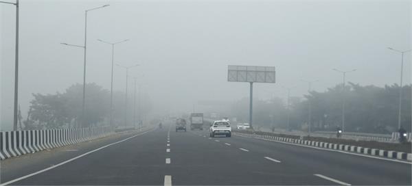 dense fog continues to prevail in gurdaspur throughout the day