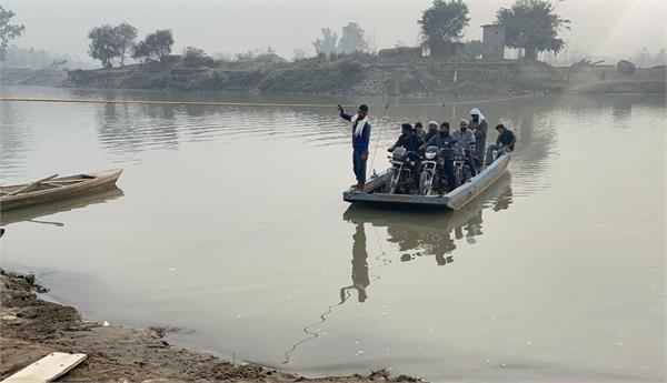 lack of platoon bridge over ravi river