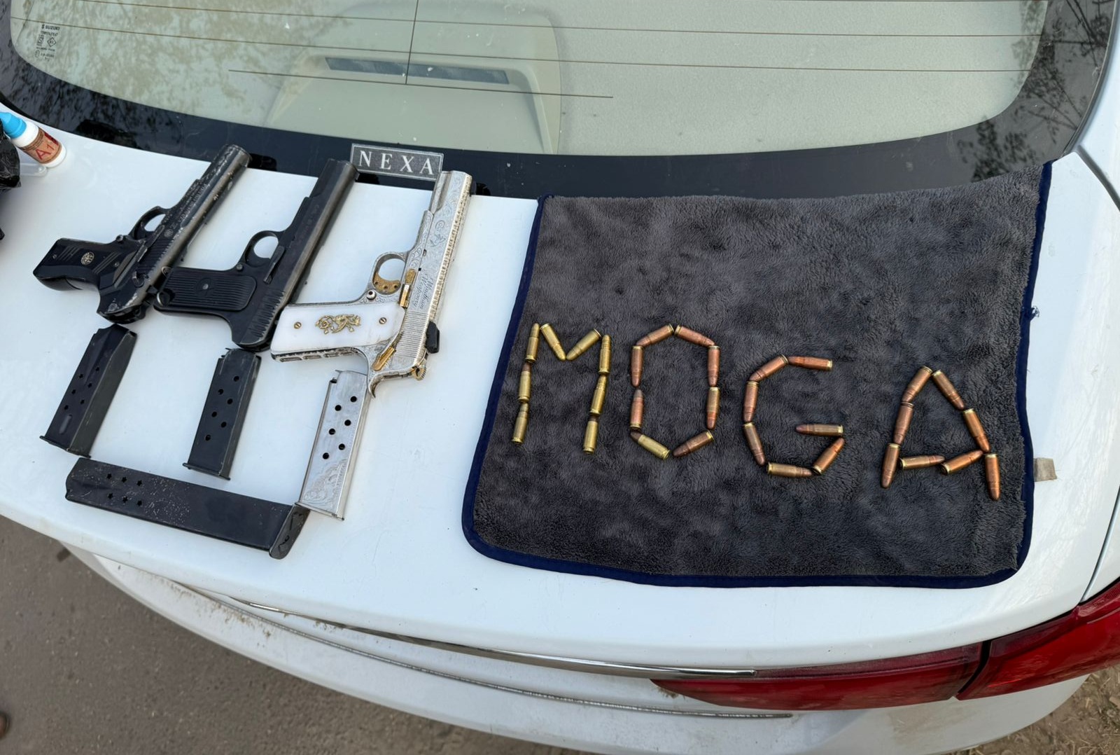 ਕੋਟ ਈਸੇ ਖਾਂ ਪੁਲਸ ਦੀ ਵੱਡੀ ਕਾਰਵਾਈ: 1 ਕਿੱਲੋ ਤੋਂ ਵੱਧ ਹੈਰੋਇਨ ਅਤੇ 3 ਪਿਸਤੌਲਾਂ ਸਮੇਤ ਤਸਕਰ ਕਾਬੂ