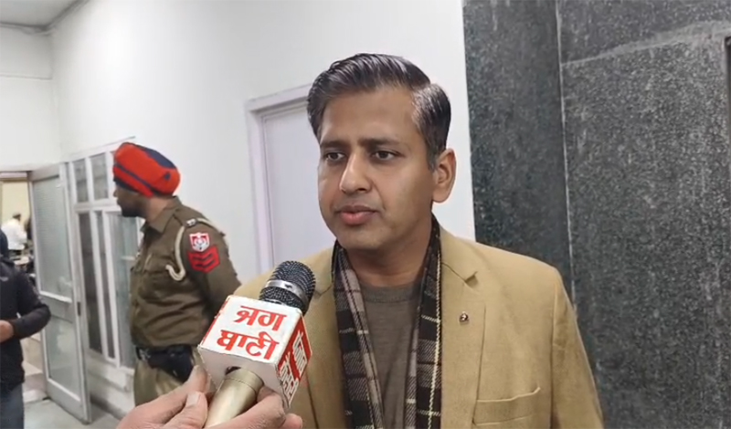 ਜਲੰਧਰ ਦੇ ਸਕੂਲਾਂ ਨੂੰ ਧਮਕੀ ਮਿਲਣ ਤੋਂ ਬਾਅਦ DC ਹਿਮਾਂਸ਼ੂ ਦਾ ਵੱਡਾ ਬਿਆਨ, ਸਕੂਲਾਂ ''ਚ ਕਰ ''ਤੀ ਛੁੱਟੀ