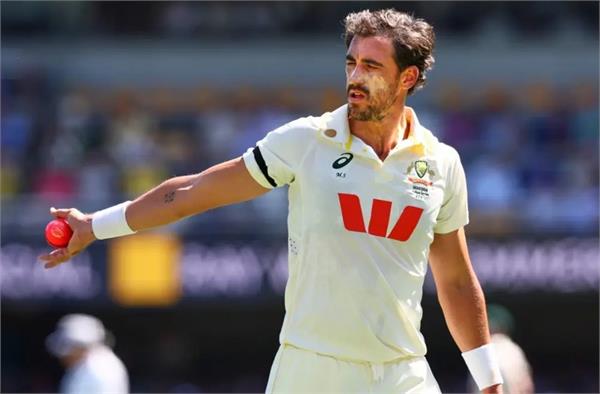 mitchell starc  number one  wasim akram  record