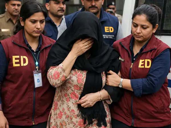 ਡਿਜੀਟਲ ਅਰੈਸਟ ਮਾਮਲੇ ''ਚ ED ਦੀ ਕਾਰਵਾਈ! ਪੰਜਾਬ ਸਣੇ 5 ਸੂਬਿਆਂ ''ਚ ਛਾਪੇ, ਔਰਤ ਨਿਕਲੀ ਮਾਸਟਰਮਾਈਂਡ