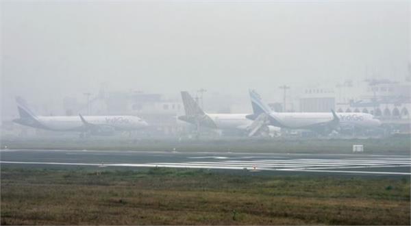 97 flights cancelled at delhi airport due to fog