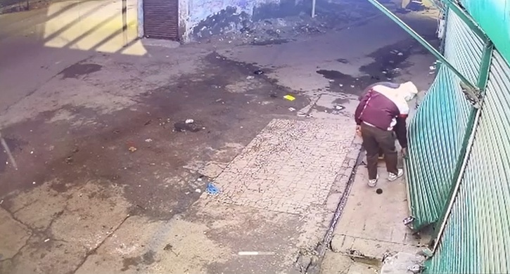 3 ਮਿੰਟ ''ਚ 13 ਲੱਖ ਦੀ ਚੋਰੀ! CCTV ''ਚ ਕੈਦ ਹੋਈ ਪੂਰੀ ਵਾਰਦਾਤ