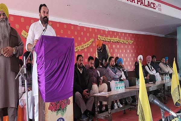 a meeting of aap workers regarding elections