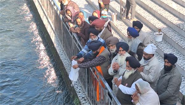 former minister state education tara singh ladal ashes immersed in water