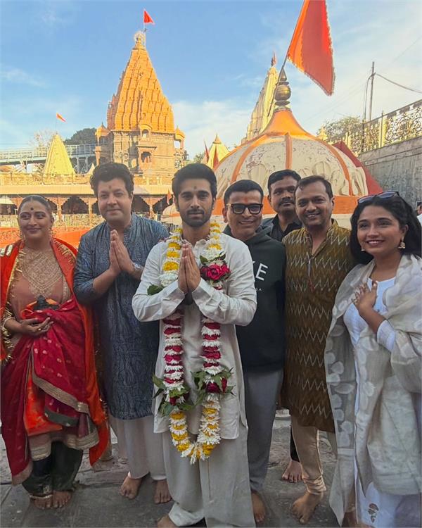 pulkit samrat offers prayers at mahakaleshwar temple