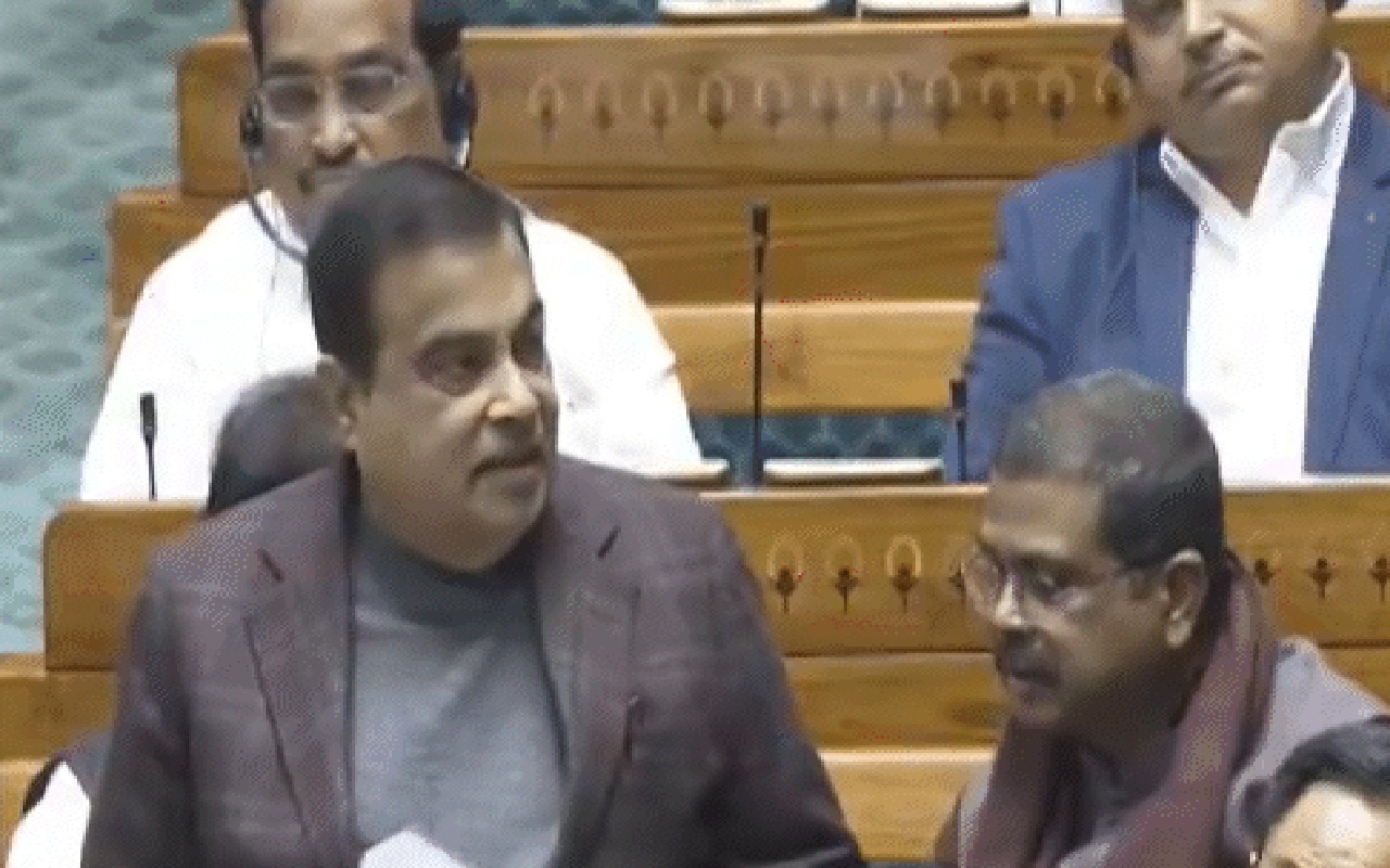 ਟੋਲ ਪਲਾਜ਼ਿਆਂ ''ਤੇ ਰੁਕਣ ਦੀ ਸਮੱਸਿਆ ਖ਼ਤਮ! ਕੇਂਦਰੀ ਮੰਤਰੀ ਨਿਤਿਨ ਗਡਕਰੀ ਨੇ ਕਰ ''ਤਾ ਵੱਡਾ ਐਲਾਨ