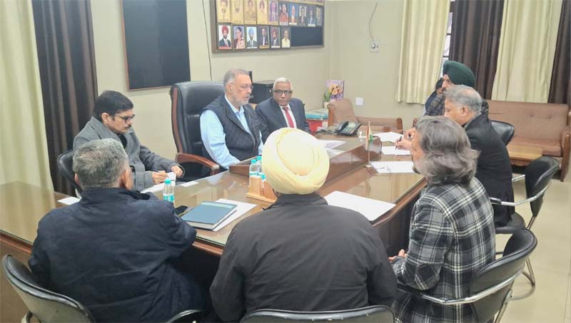 ਪੰਜਾਬ ''ਚ ਗੰਭੀਰ ਬੀਮਾਰੀਆਂ ਨਾਲ ਨਜਿੱਠਣ ਲਈ ਸਿਹਤ ਮੰਤਰੀ ਨੇ ਜਾਰੀ ਕੀਤੇ ਨਵੇਂ ਹੁਕਮ