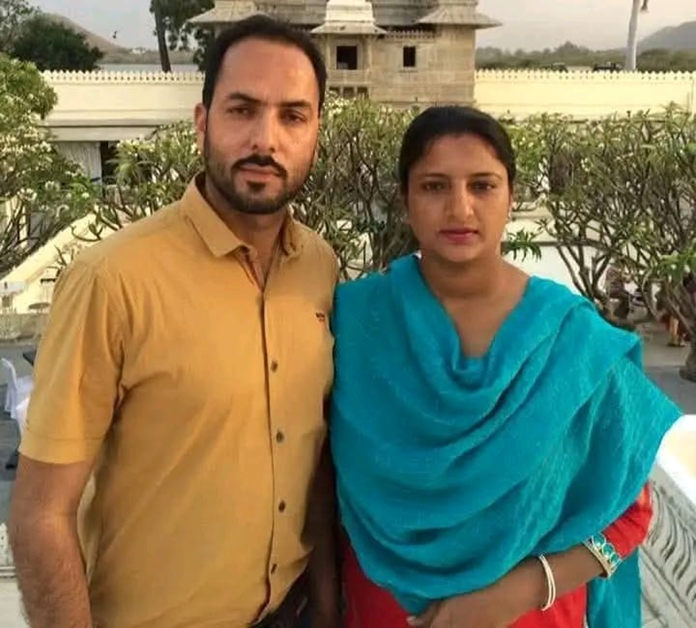 ਹਾਦਸੇ ''ਚ ਜਾਨ ਗਵਾਉਣ ਵਾਲੇ ਅਧਿਆਪਕ ਜੋੜੇ ਦੇ ਪਰਿਵਾਰ ਲਈ ਉਠੀ ਵੱਡੀ ਮੰਗ