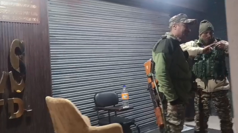 ਪੰਜਾਬ ਦੇ ਟ੍ਰੈਵਲ ਏਜੰਟਾਂ ''ਤੇ ED ਦਾ ਵੱਡਾ ਐਕਸ਼ਨ! 13 ਟਿਕਾਣਿਆਂ ''ਤੇ ਕੀਤੀ ਛਾਪੇਮਾਰੀ