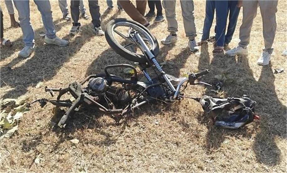 ਚੱਲਦੀ ਬਾਈਕ ''ਚ ਜ਼ੋਰਦਾਰ ਧਮਾਕਾ, RDX ਧਮਾਕੇ ਦਾ ਸ਼ੱਕ, ਵਿਅਕਤੀ ਦੇ ਉੱਡੇ ਚਿਥੜੇ