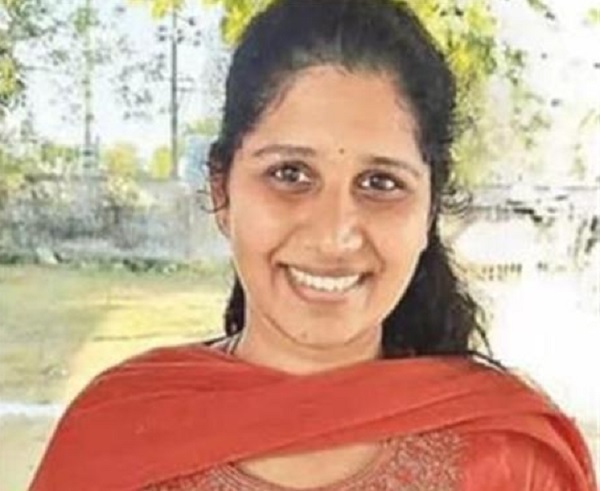 ਇਹ ਹੁੰਦੀ ਐ ਇਕ ਵੋਟ ਦੀ ਕੀਮਤ! ਨੂੰਹ ਲਈ ਅਮਰੀਕਾ ਤੋਂ ਆਏ ਸਹੁਰੇ ਨੇ ਪਲਟ''ਤੀ ਸਾਰੀ ਬਾਜ਼ੀ