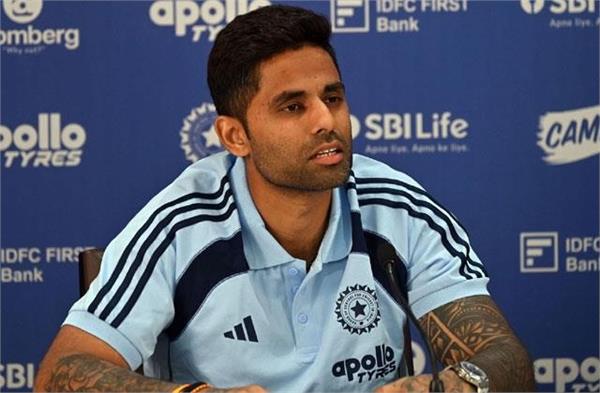 this bollywood beauty made a surprising revelation about this crickter