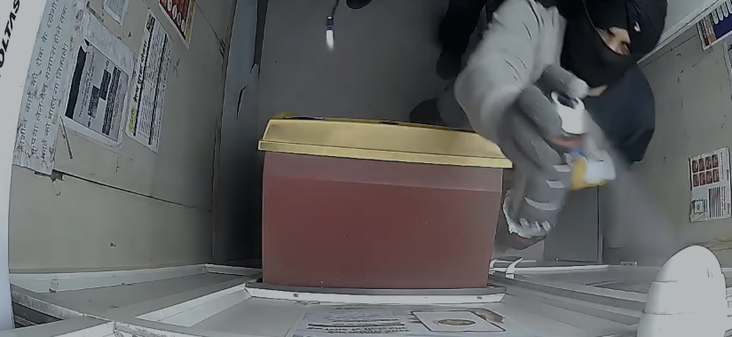 ਜਲੰਧਰ ''ਚ PNB ਦੇ ATM ਵਿਚੋਂ ਲੱਖਾਂ ਰੁਪਏ ਦੀ ਲੁੱਟ