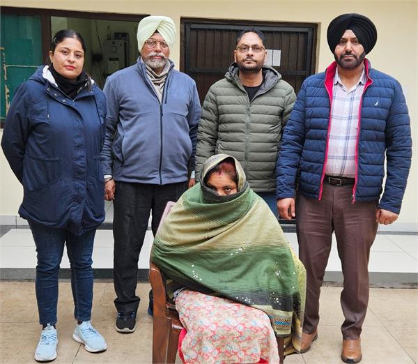 court  fugitive  woman  arrested