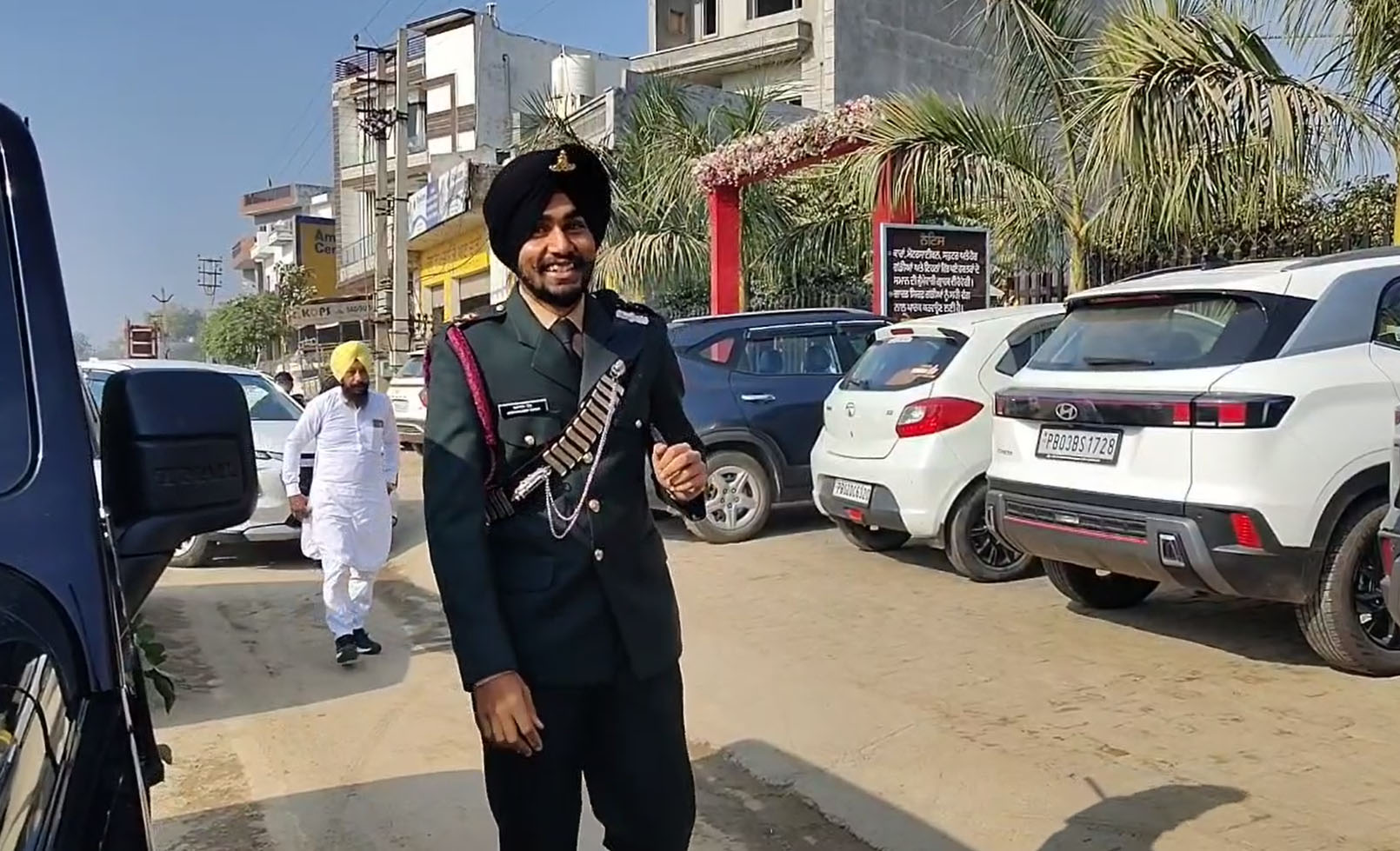 ਅੰਮ੍ਰਿਤਸਰ ਦਾ ਨੌਜਵਾਨ ਬਣਿਆ ਲੈਫਟੀਨੇਟ, ਇੱਕ ਹੀ ਪਰਿਵਾਰ ਦੀ ਤੀਸਰੀ ਪੀੜੀ ਭਾਰਤੀ ਸੈਨਾ ''ਚ ਸ਼ਾਮਲ