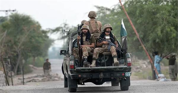five policemen injured in ttp attack