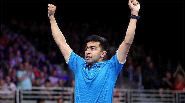 harmeet desai and sayali vani become champions