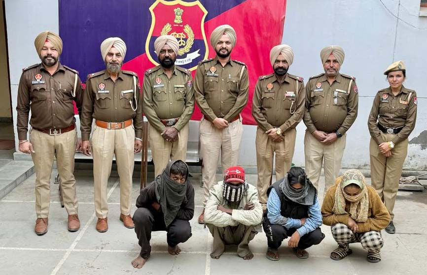 ਟਰੱਕ ਡਰਾਈਵਰ ਨਾਲ ਕੁੱਟਮਾਰ ਕਰਨ ਤੇ ਨਕਦੀ ਖੋਹਣ ਵਾਲੀਆਂ 2 ਔਰਤਾਂ ਸਮੇਤ 4 ਗ੍ਰਿਫਤਾਰ