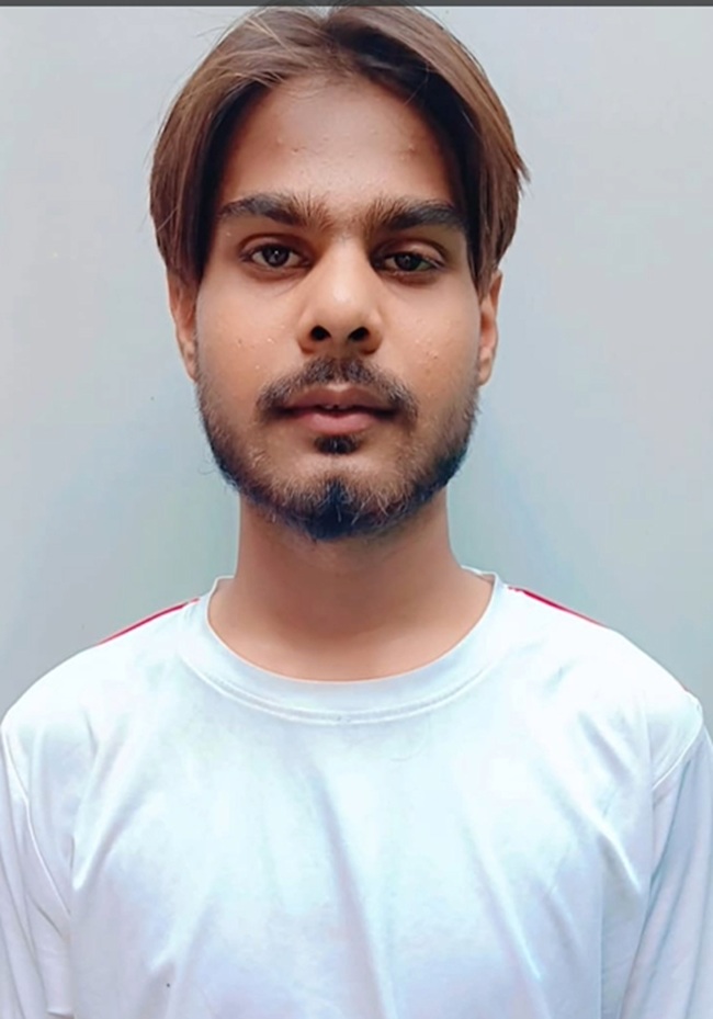 ਯਾਰਾਂ ਨਾਲ ਪਾਰਟੀ ਕਰਨ ਗਏ 17 ਸਾਲਾ ਮੁੰਡੇ ਦੀ ਸ਼ੱਕੀ ਹਾਲਤ ''ਚ ਮੌਤ! ਪਰਿਵਾਰ ਨੇ ਲਾਏ ਕਤਲ ਦੇ ਦੋਸ਼