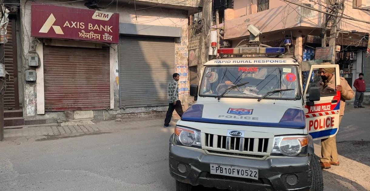 ਪੰਜਾਬ ''ਚ ਵੱਡੀ ਲੁੱਟ! ਨੋਟਾਂ ਨਾਲ ਭਰਿਆ ATM ਹੀ ਪੁੱਟ ਕੇ ਲੈ ਗਏ ਚੋਰ