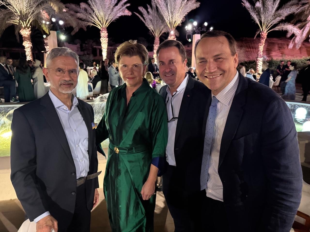 UAE ਪੁੱਜੇ ਵਿਦੇਸ਼ ਮੰਤਰੀ ਜੈਸ਼ੰਕਰ ! ਯੂਰਪੀ ਦੇਸ਼ਾਂ ਦੇ ਨੇਤਾਵਾਂ ਨਾਲ ਕੀਤੀ ਮੁਲਾਕਾਤ