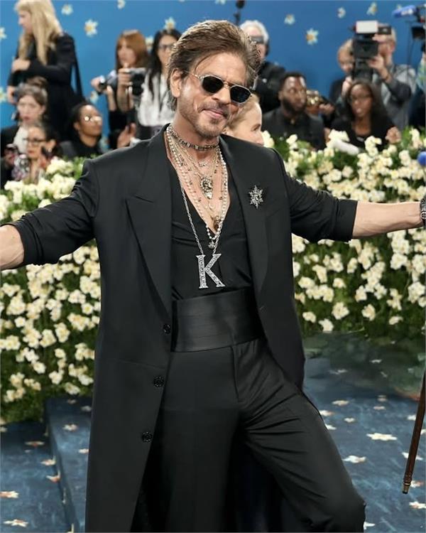 shah rukh khan named among new york times   67 most stylish people