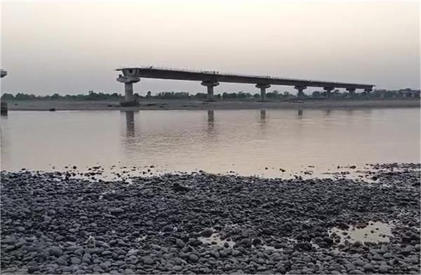 jammu and kashmir on high alert over chenab river