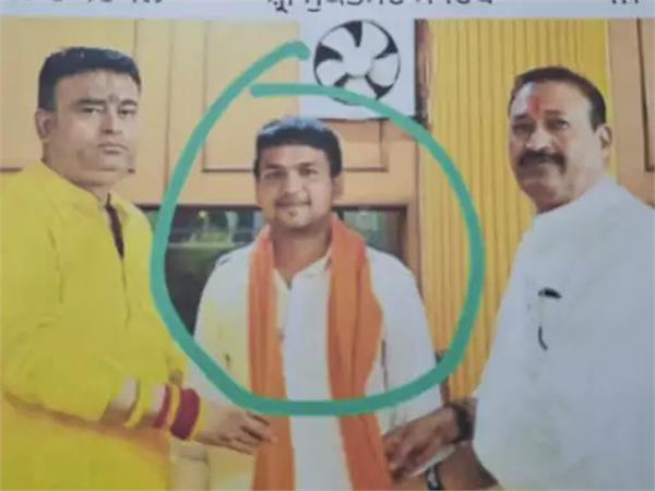 crematorium  shiv sena leader  dead body