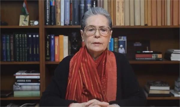 sonia gandhi  s big attack on the center