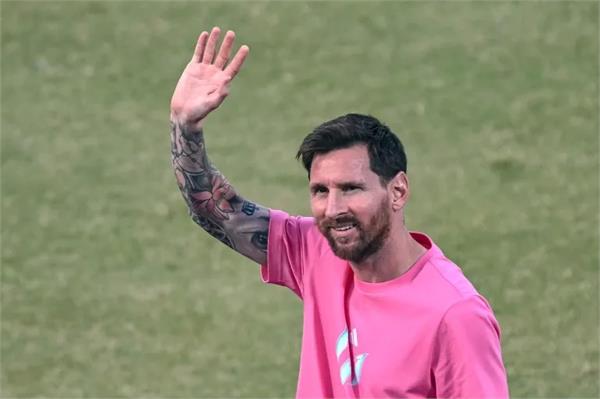 messi hopes for a bright future for football in india