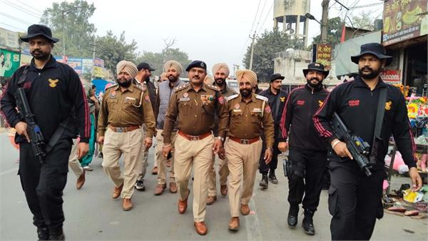 batala police took out a flag march keeping security arrangements in mind