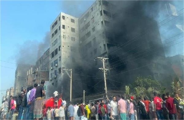 bangladesh  massive fire breaks out in 12 storey building