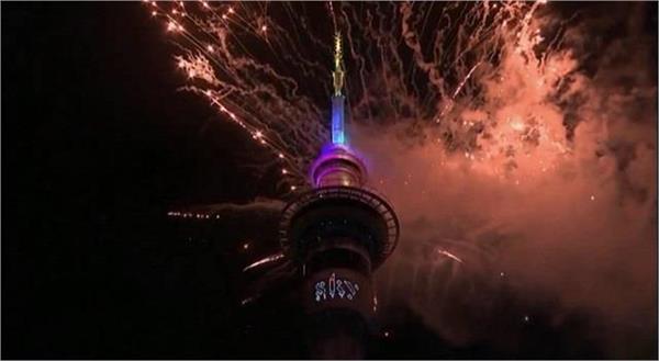 new zealand welcomes the 2026 new year with fireworks