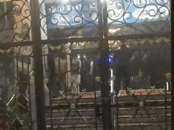 thief was caught stealing from a gurdwara in avtar nagar jalandha