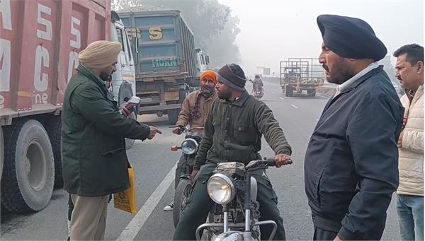 challans issued to drivers who do not follow traffic rules