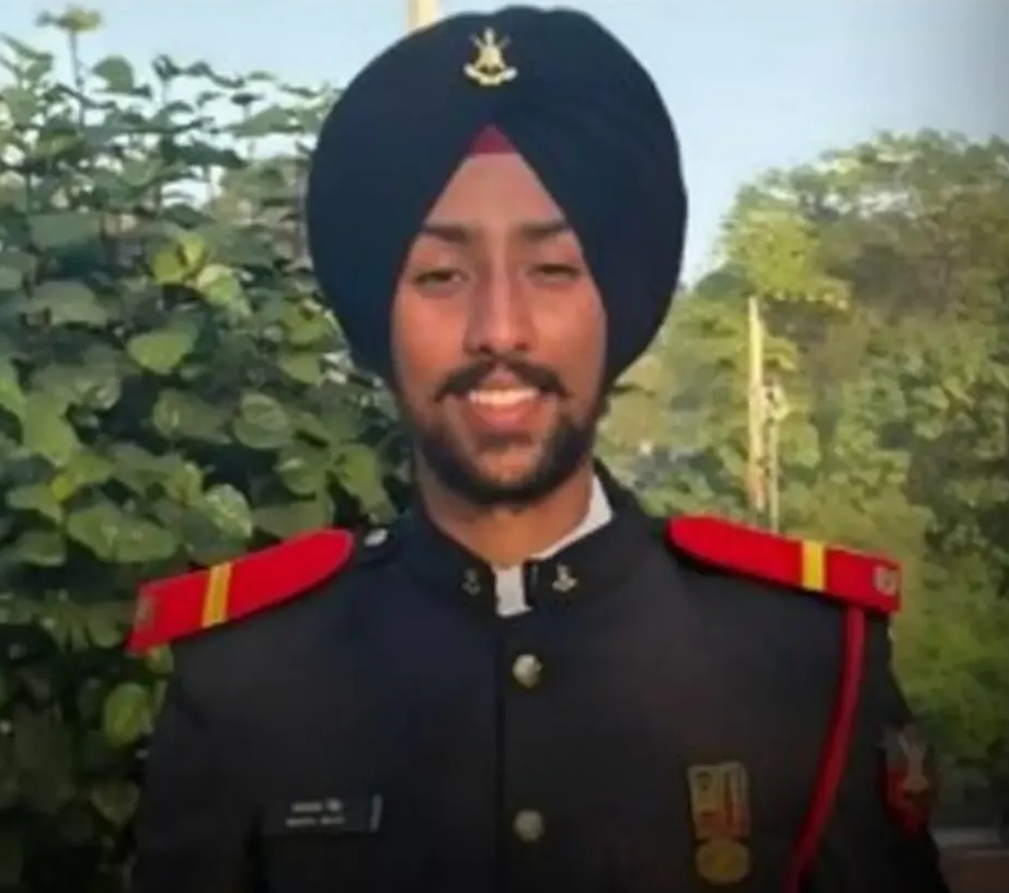 ਦੇਸ਼ ਭਗਤੀ ਦੀ ਮਿਸਾਲ! ਪੰਜਵੀਂ ਪੀੜ੍ਹੀ ਦੇ ਲੈ. ਸਰਤਾਜ ਸਿੰਘ ਨੇ ਸੰਭਾਲੀ 128 ਸਾਲਾਂ ਦੀ ਵਿਰਾਸਤ