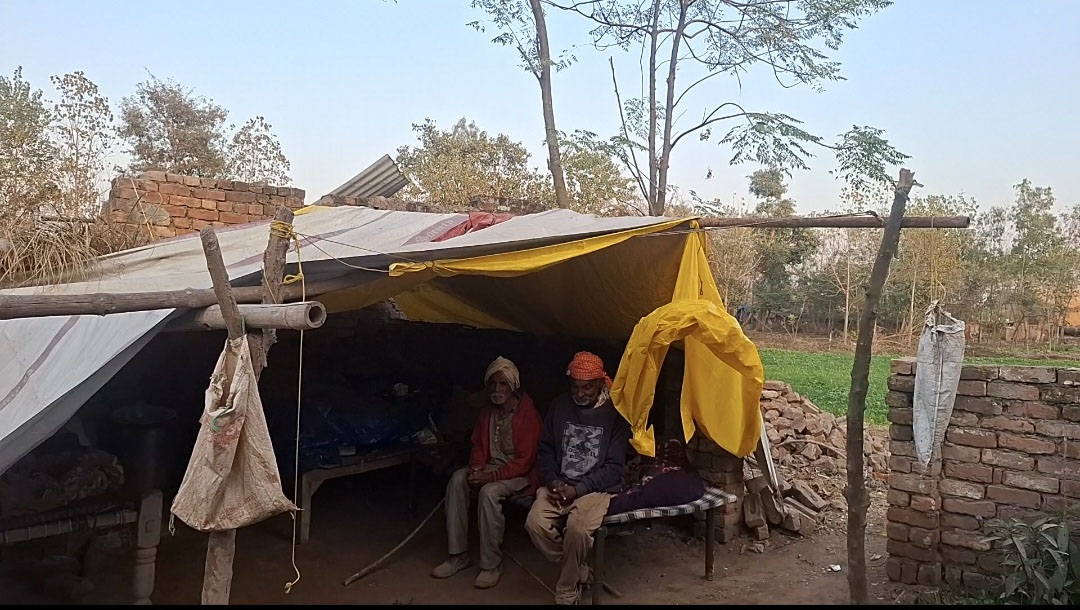 ਹੜ੍ਹ ਦੇ ਚਾਰ ਮਹੀਨੇ ਬਾਅਦ ਵੀ ਰਾਵੀ ਦਰਿਆ ਦੇ ਪਾਰ ਪਿੰਡਾਂ ਦੇ ਲੋਕ ਹੜ੍ਹ ਦਾ ਸੰਤਾਪ ਝੱਲਣ ਲਈ ਮਜ਼ਬੂਰ !