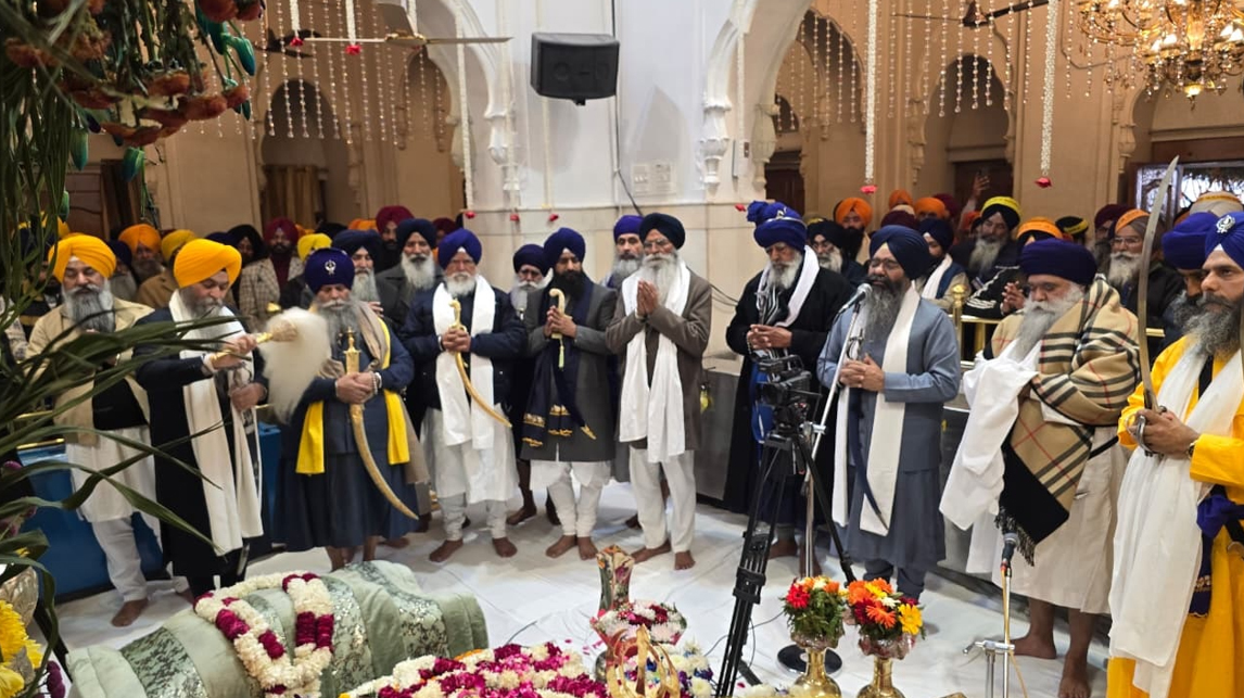 ਗੁਰਦੁਆਰਾ ਸ੍ਰੀ ਫ਼ਤਹਿਗੜ੍ਹ ਸਾਹਿਬ ਤੋਂ ਸਜਾਇਆ ਗਿਆ ਸ਼ਹੀਦੀ ਨਗਰ ਕੀਰਤਨ, ਲੱਖਾਂ ਸੰਗਤਾਂ ਪਹੁੰਚੀਆਂ