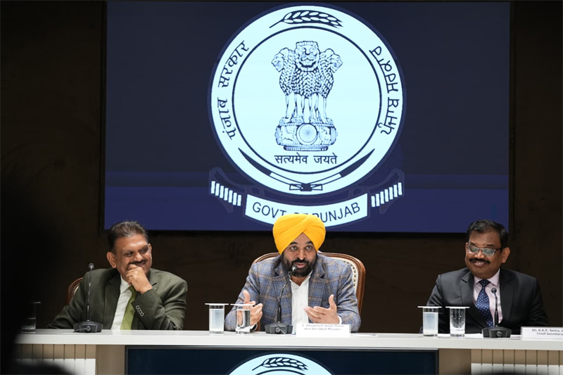 ਮੁੱਖ ਮੰਤਰੀ ਭਗਵੰਤ ਮਾਨ ਵੱਲੋਂ ਆਲ ਇੰਡੀਆ ਤੇ ਕੇਂਦਰੀ ਸੇਵਾਵਾਂ ਦੇ ਅਧਿਕਾਰੀਆਂ ਨੂੰ ਅਪੀਲ