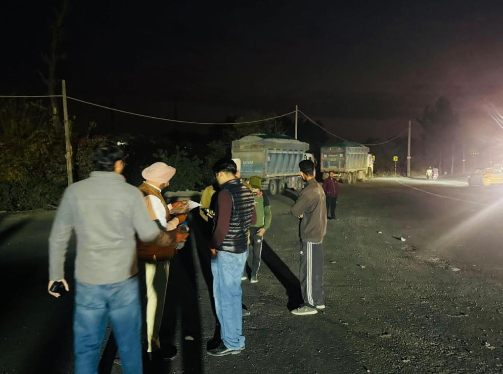 ਗੈਰ ਕਾਨੂੰਨੀ ਮਾਈਨਿੰਗ ਨੂੰ ਰੋਕਣ ਲਈ ਮਾਧੋਪੁਰ ਚੈੱਕਪੋਸਟ ਵਿਖੇ ਕੀਤੀ ਗਈ ਚੈਕਿੰਗ